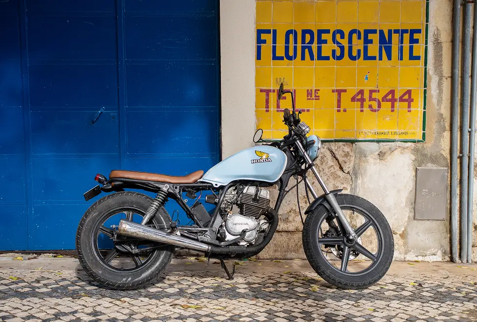 honda cb 250 blue